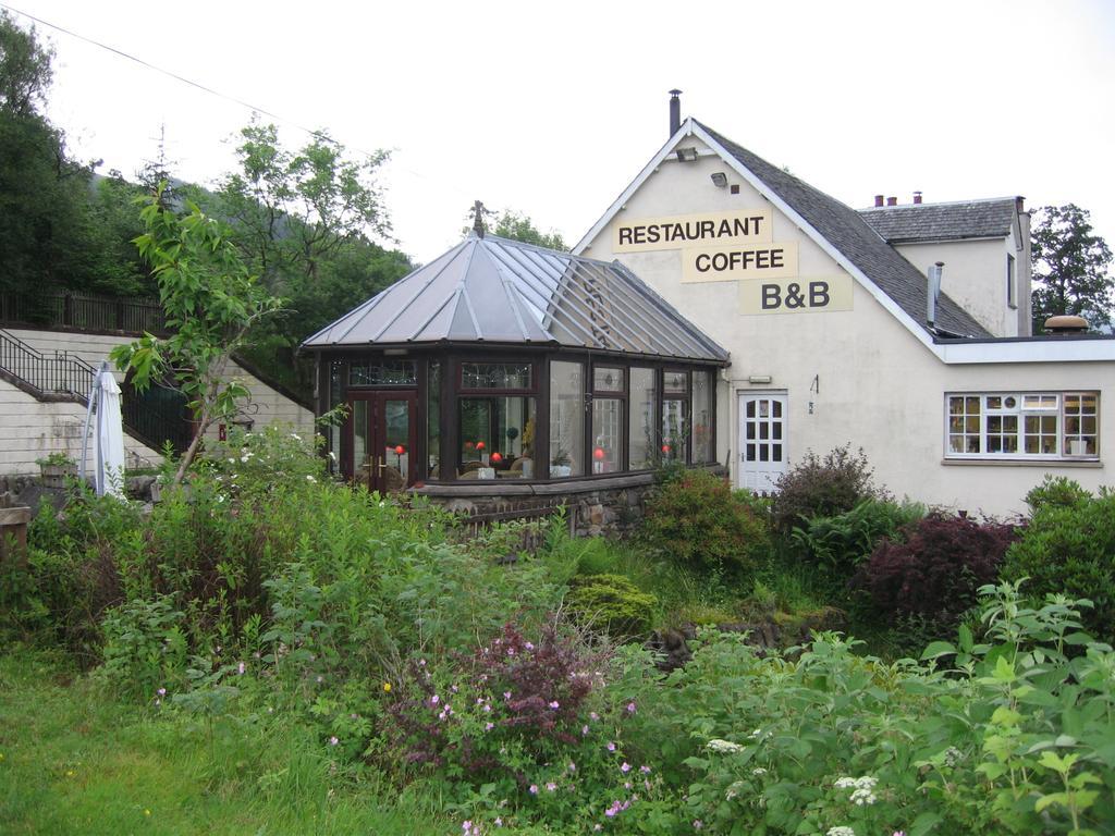 ロッカーンヘッド The Golden Larches Bed & Breakfast エクステリア 写真