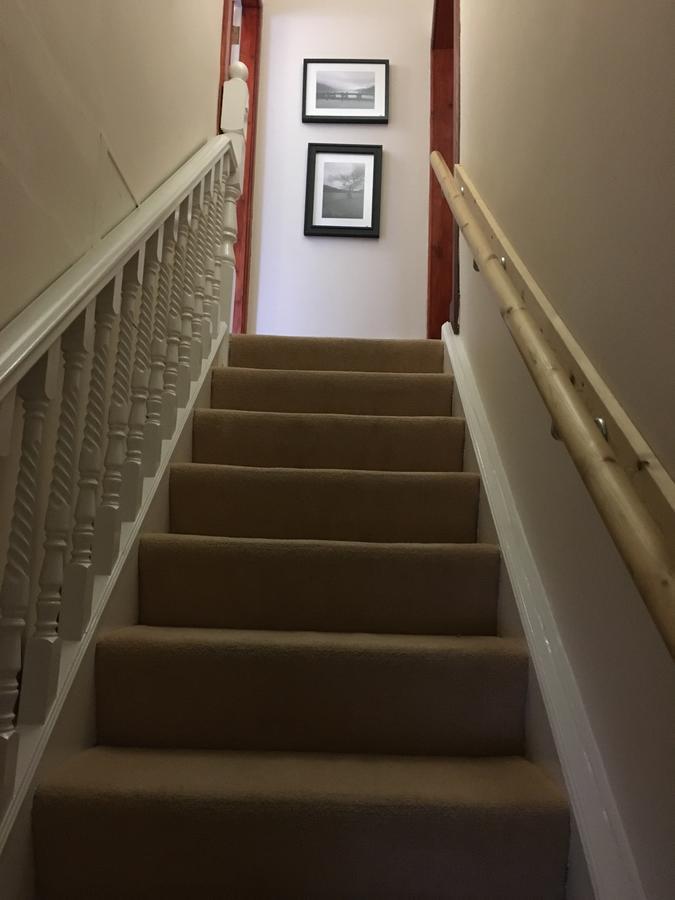 ロッカーンヘッド The Golden Larches Bed & Breakfast エクステリア 写真