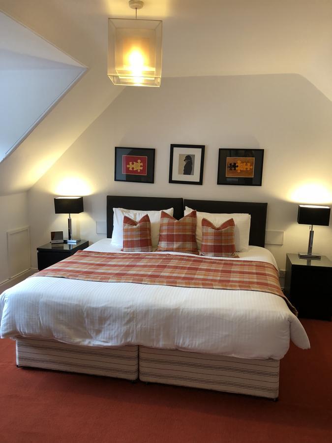 ロッカーンヘッド The Golden Larches Bed & Breakfast エクステリア 写真